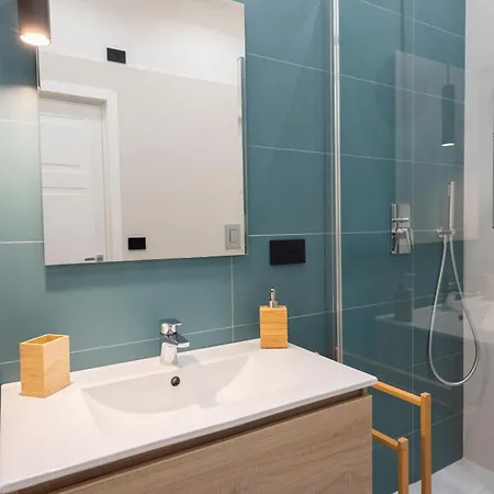 Casa Condor * Neapol