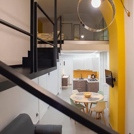 Casa Condor * Neapol